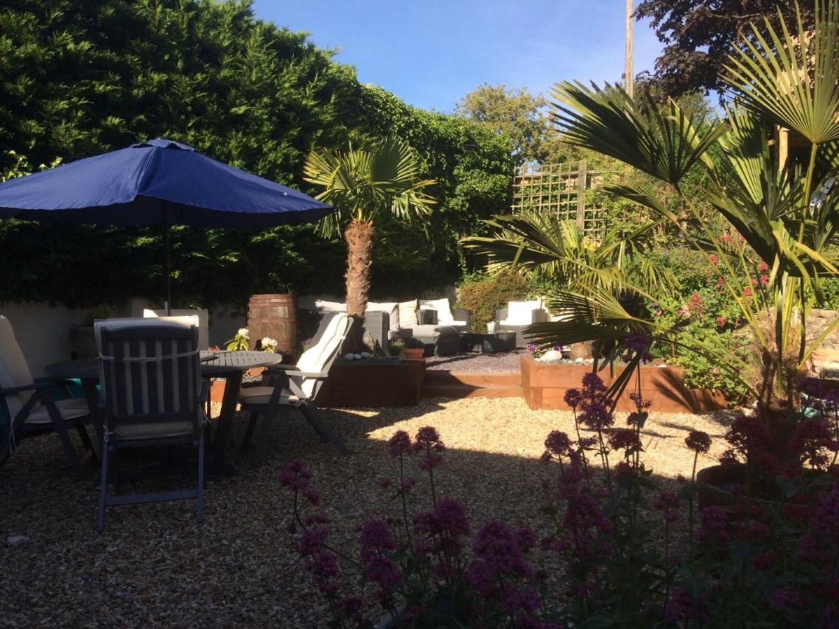Guest Suite At 31 Little England Milborne Saint Andrew Εξωτερικό φωτογραφία