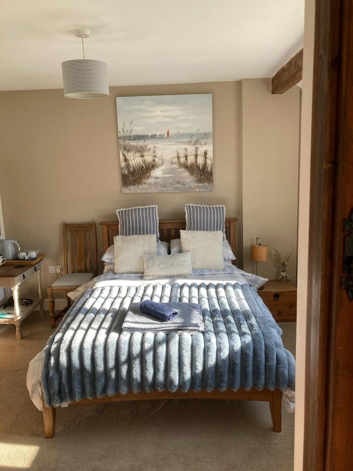 Guest Suite At 31 Little England Milborne Saint Andrew Εξωτερικό φωτογραφία
