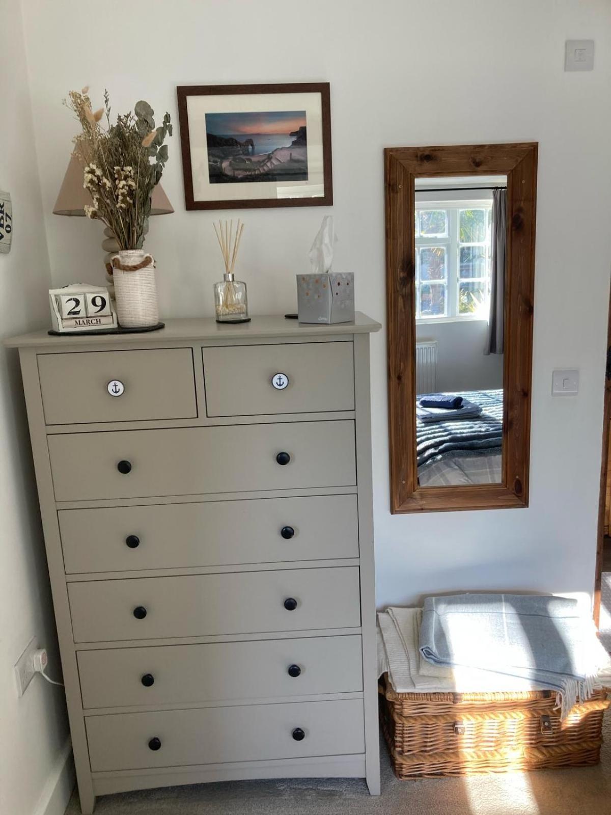 Guest Suite At 31 Little England Milborne Saint Andrew Εξωτερικό φωτογραφία
