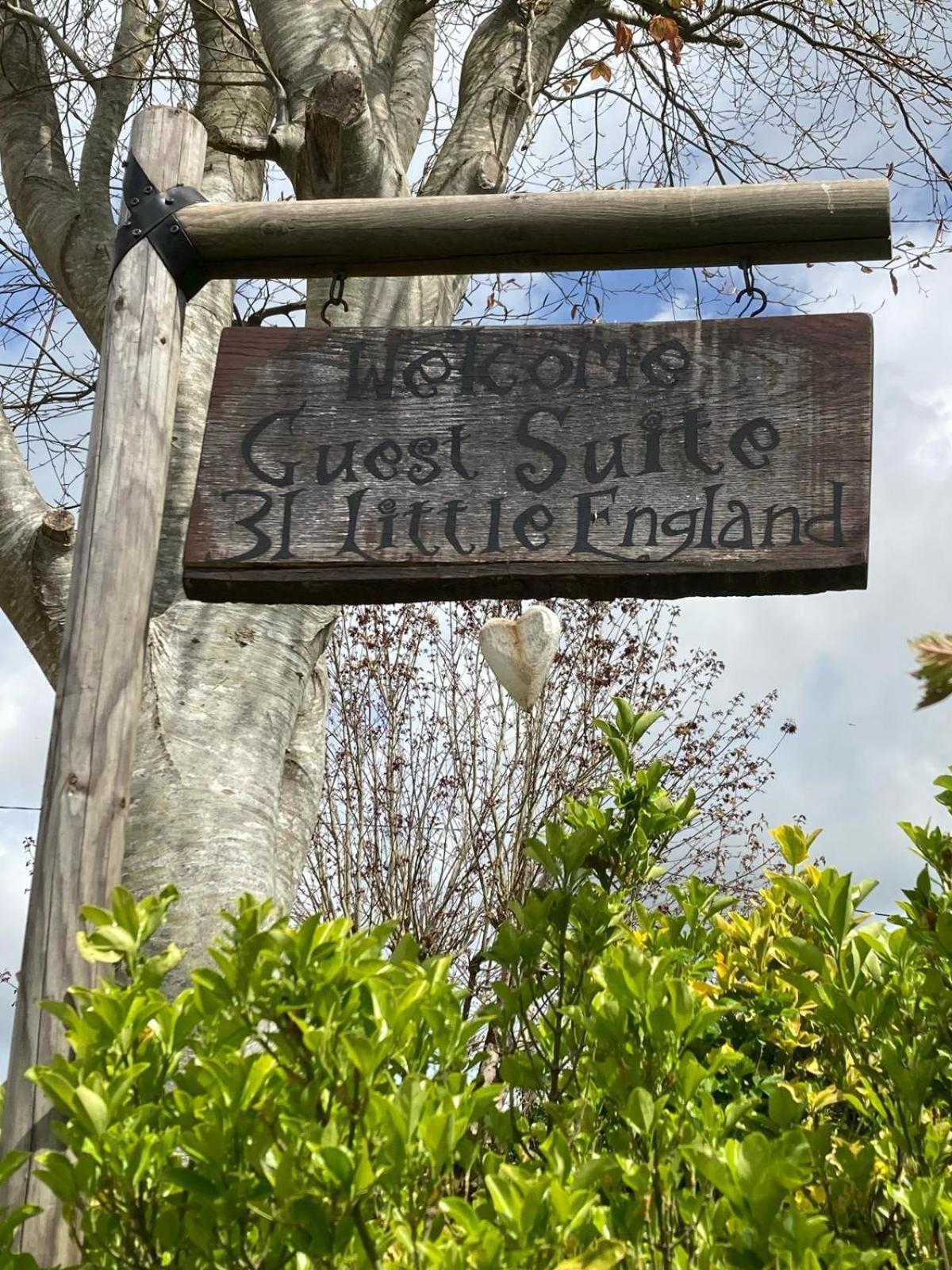 Guest Suite At 31 Little England Milborne Saint Andrew Εξωτερικό φωτογραφία
